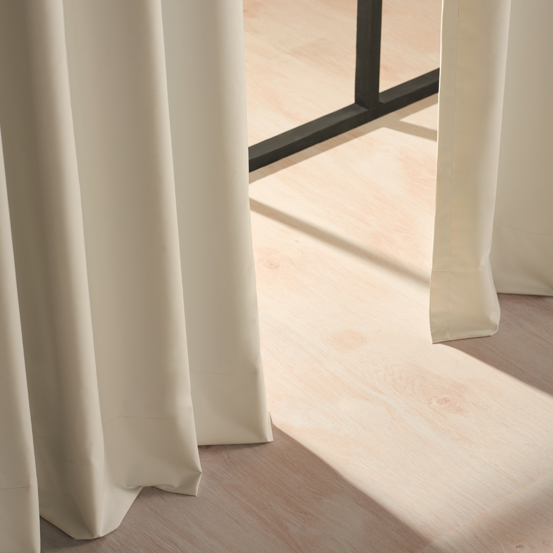 214133_2_blackout_curtains-i